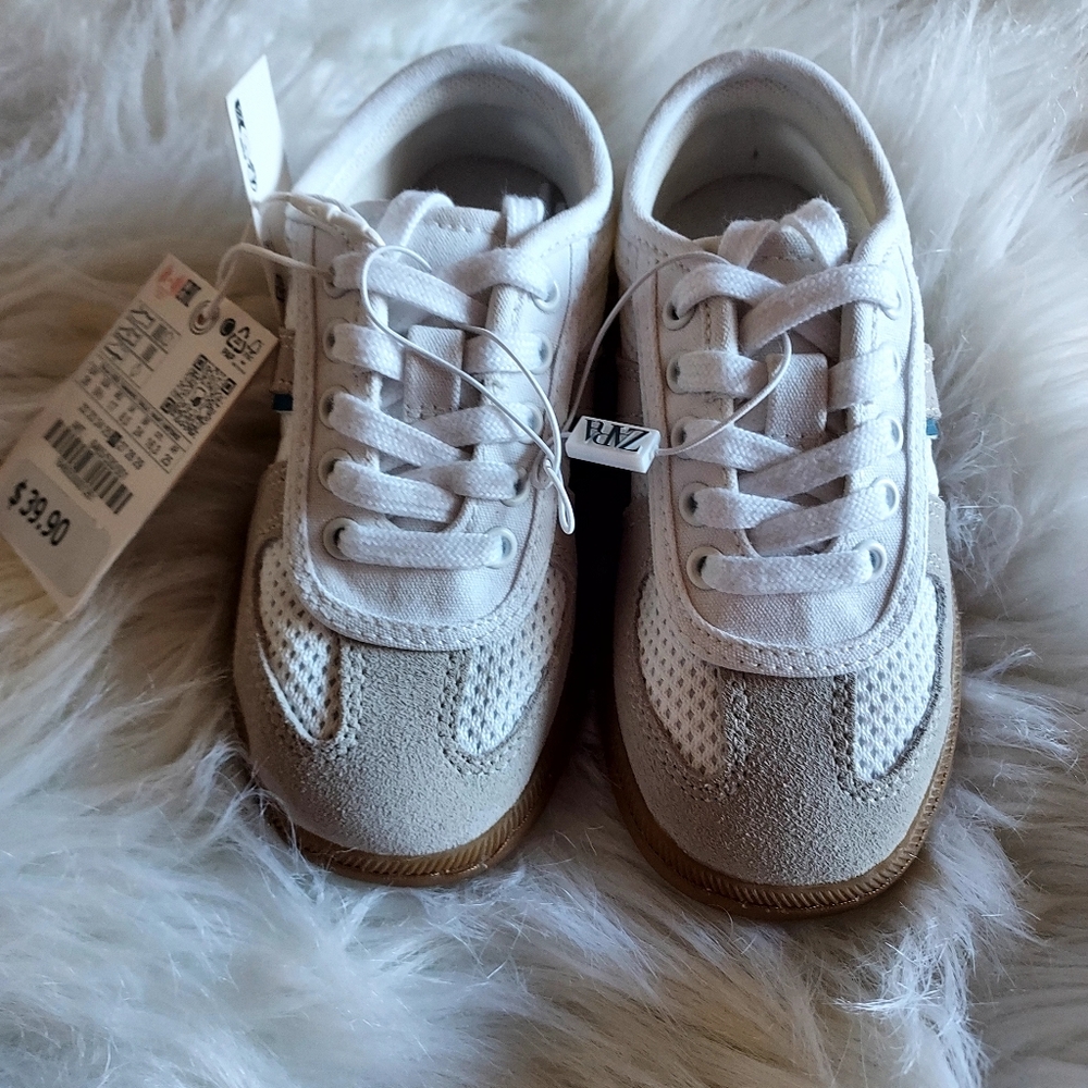 Zara Kids White And Gray Sneakers Sz-9.5
